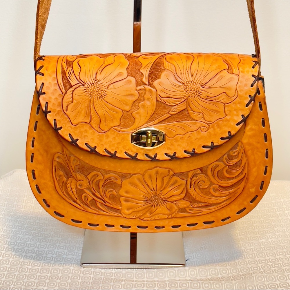 COPY - Vintage Hand Tooled Leather shoulder hand bag 1970's